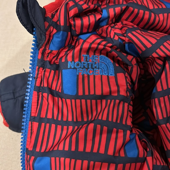 The North Face Baby Navy and Red Reversible Puffer Infant - Picture 8 of 13